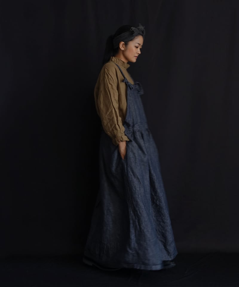 希少カラー⭐️新品⭐️イチアンティークスノワール リネン エプロン ワンピース ICHI Antiquites (イチアンティークス) Antiquites noir リネン