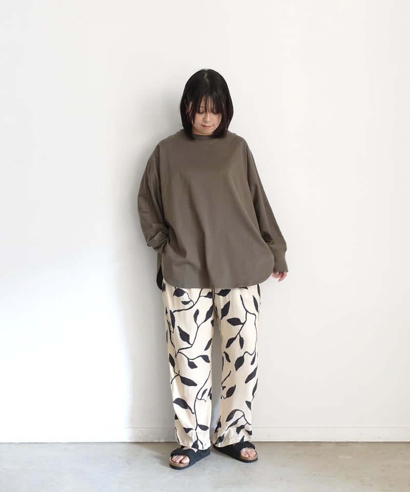 i c h i 250901 Painting Leaf Relax Pants / 2