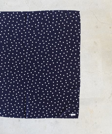 i c h i  251030  DOTS Scarf / 2 COLORS
