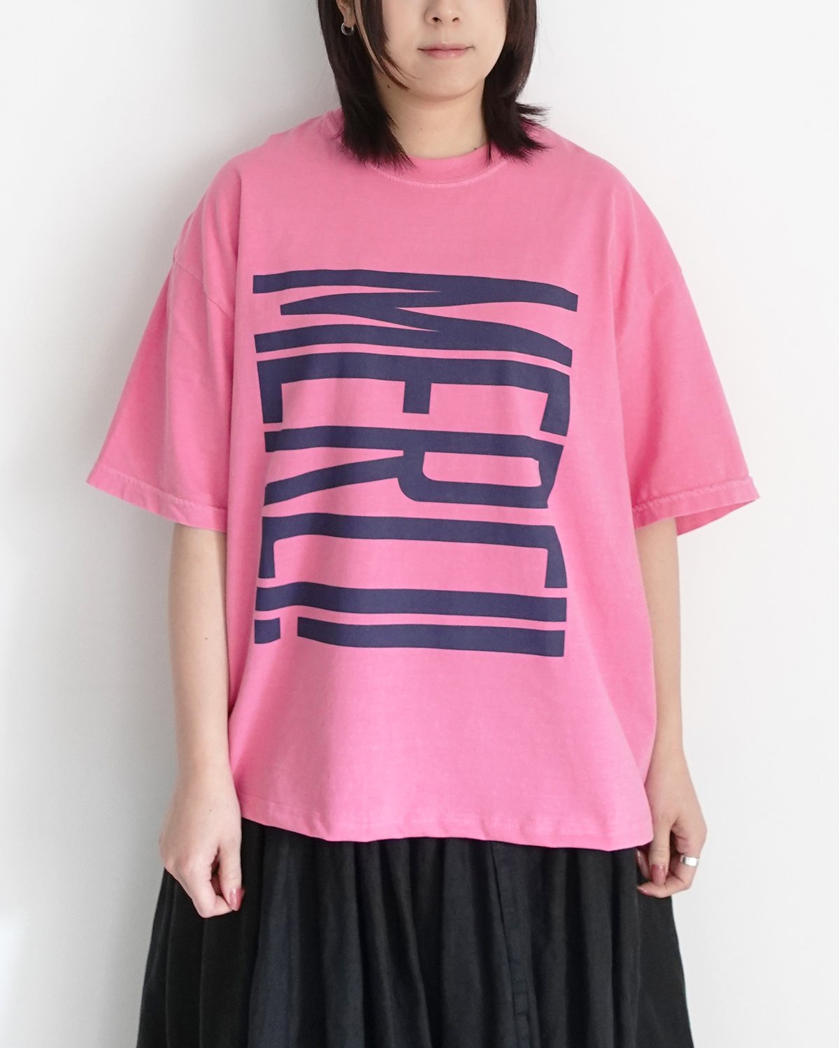 今期新品⭐︎ 【ichi(イチ)】MERCI！Tシャツ ichi (イチ)】