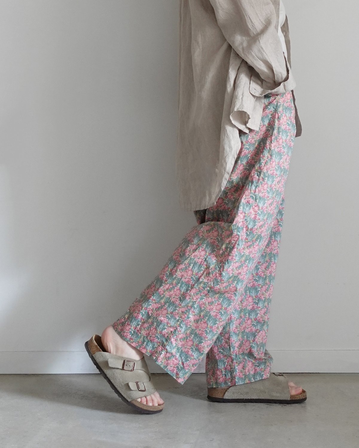 ichiAntiquités 1000938 LIBERTY Flower Print Va