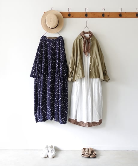 i c h i  251028  DOTS Tiered Dress / 2 COLORS