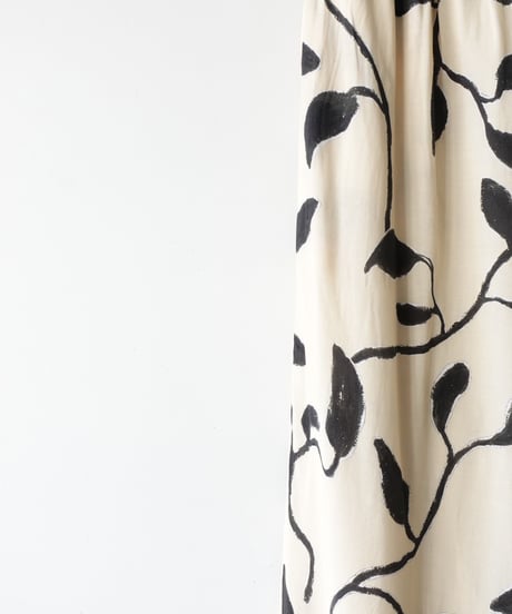 i c h i  250901  Painting Leaf Relax Pants / 2 COLORS