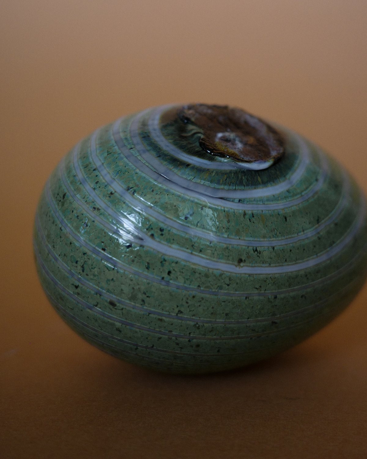 Oiva Toikka blown glass egg object | gefühl kl