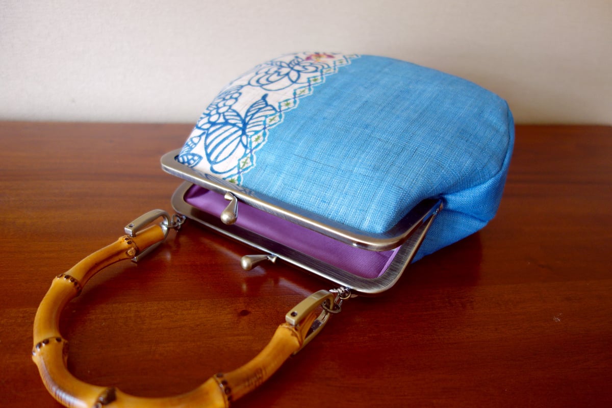 ✧‧˚ Fatima✧‧˚ハンドメイド 手編み バタフライ模様 バッグ 蝶々（和模様とチリントゥ） バッグ ・ブルー | 紅型 工房