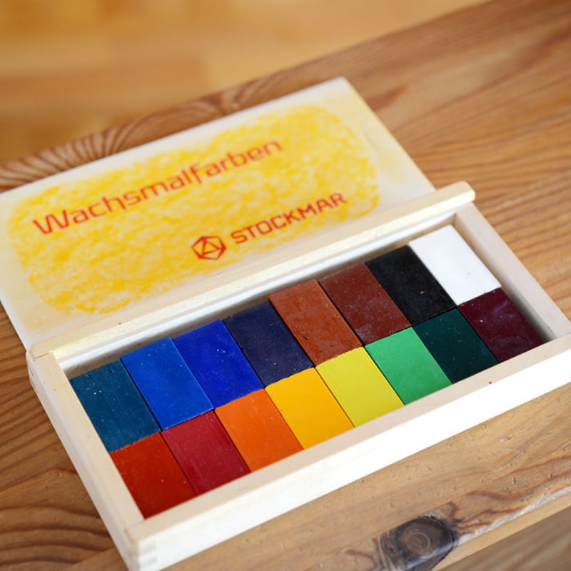 お取り寄せ品※ みつろうブロッククレヨン 16色木箱 | TOYS&GIFT MOMO 