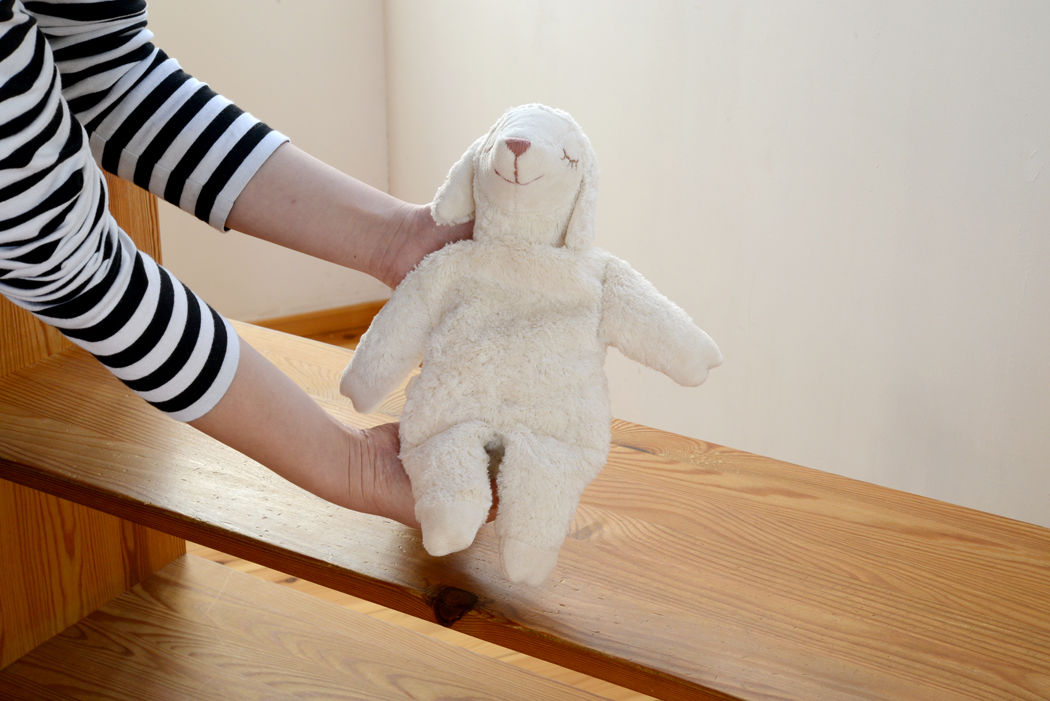しろくまちゃん おすわり | こぐま社