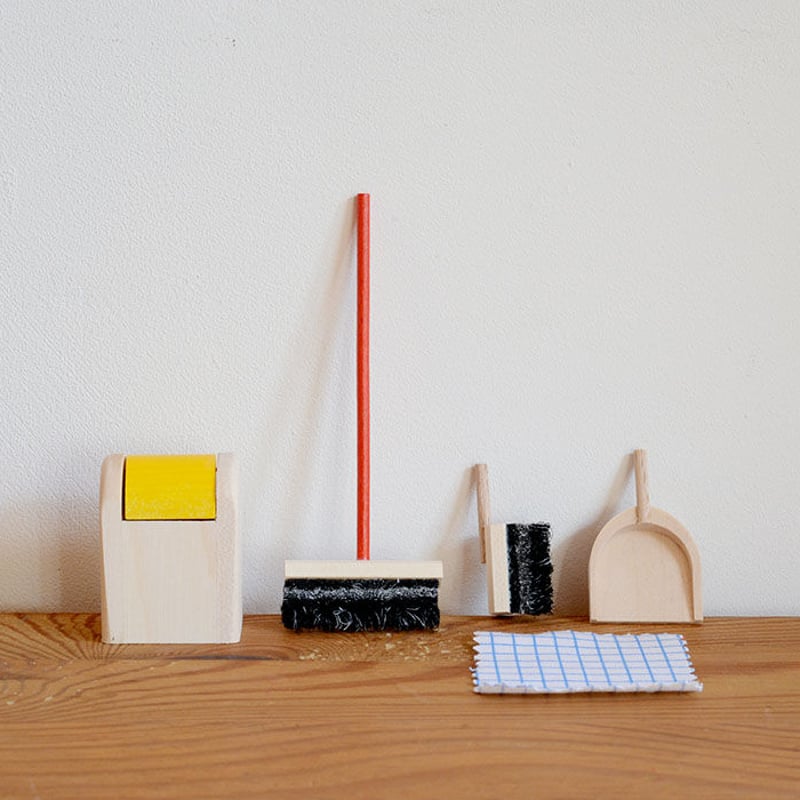 ドールハウス/家具】〈3才-〉掃除道具セット | TOYS&GIFT MOMO