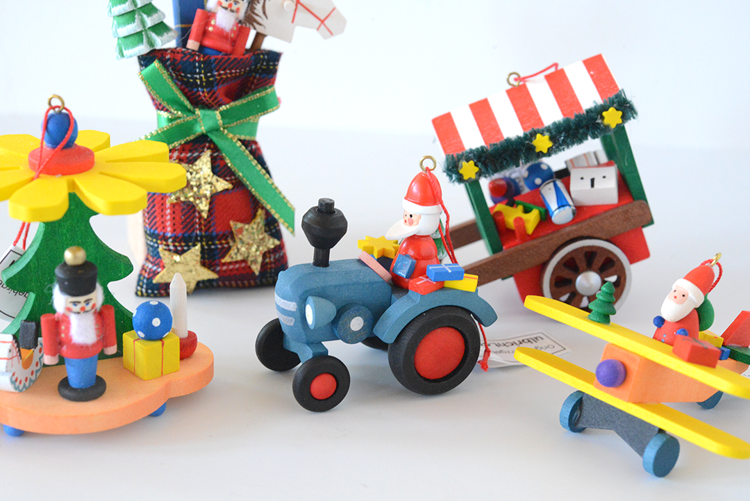 クリスマス】オーナメント おもちゃのマーケット車 | TOYS&GIFTS MOMO