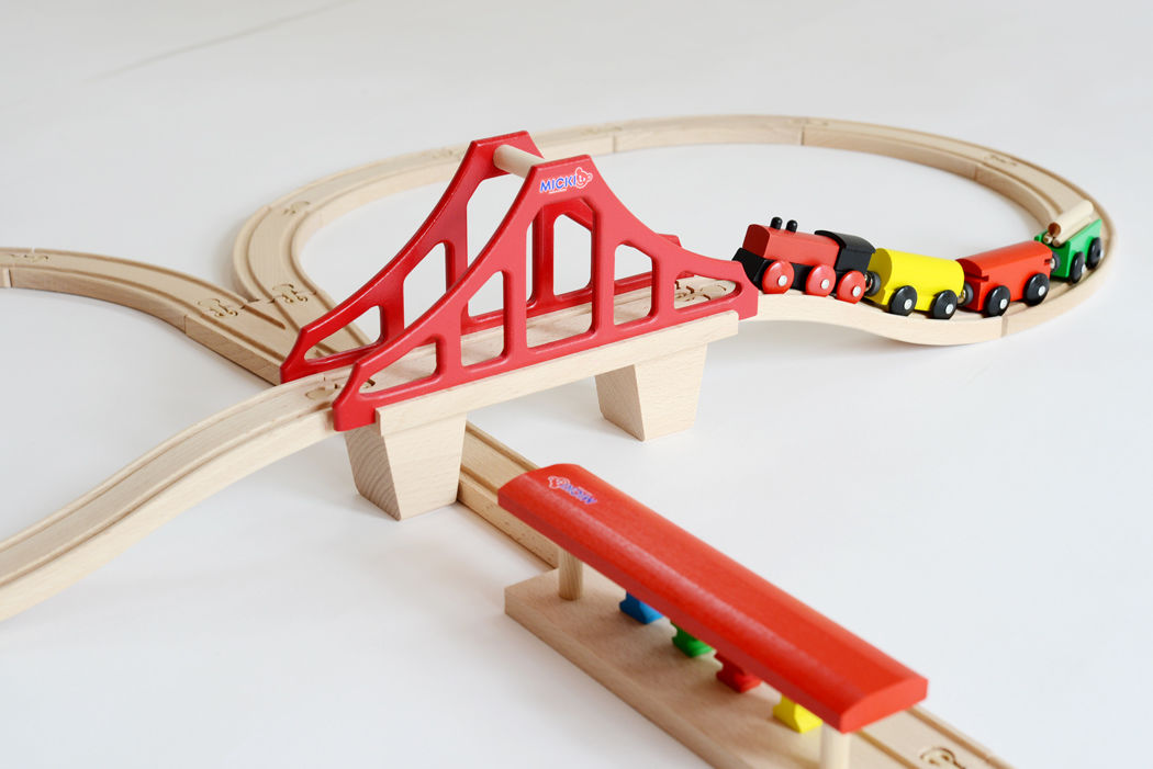 MICKI ミッキィ社 木製レール 汽車セットつり橋 9603 ミッキィ 木製レール 9603 汽車セットつり橋 (鉄道おもちゃ) 価格比較