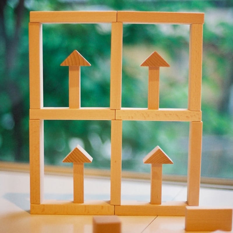 3才-〉フレーベル積木（小）(100ピース/木箱入り) | TOYS&GIFT MOMO