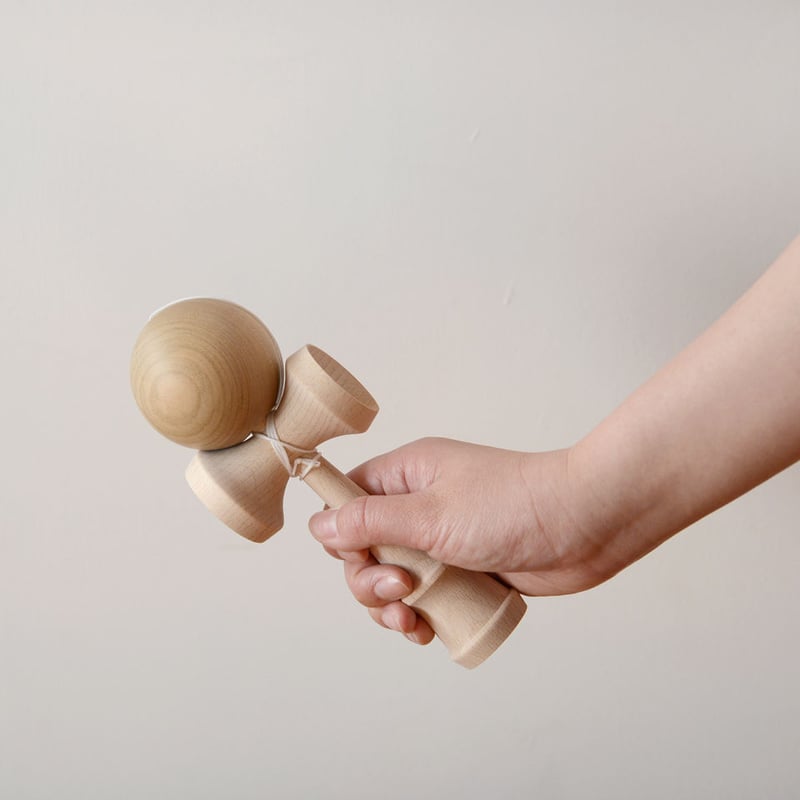 5才-〉競技用けん玉『大空』 赤/白木 ☆日本けん玉協会認定品 5才-〉競技用けん玉『大空』 赤/白木 ☆日本けん玉協会認定品