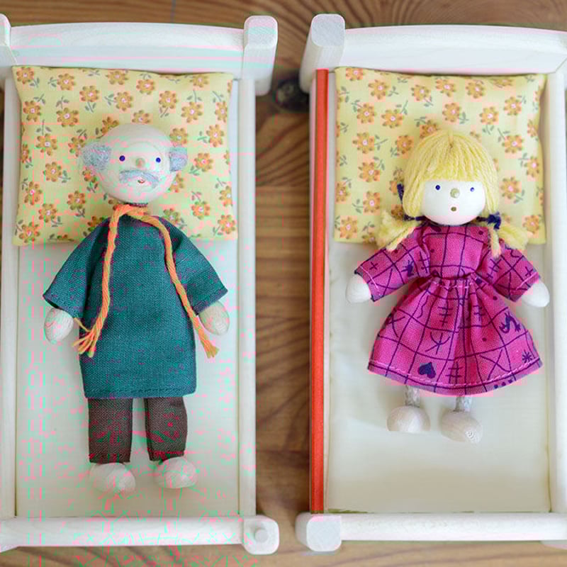 ドールハウス/家具】〈3才-〉二段ベッド | TOYS&GIFT MOMO ドールハウス/家具】〈3才-〉二段ベッド | TOYS&GIFT MOMO