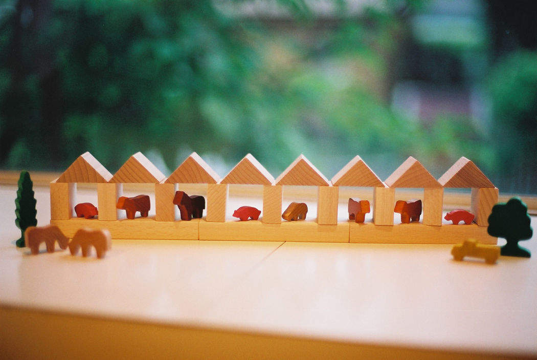 六色三体 フレーベル館 木のおもちゃ 知育玩具 フレーベル館 六色三