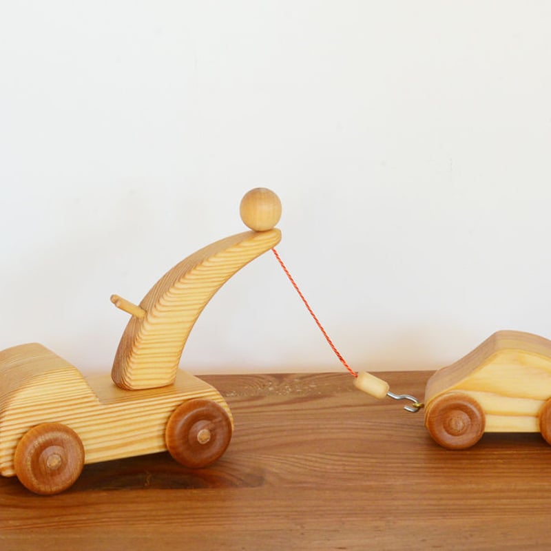 2才-〉北欧のレッカー車 (小) | TOYS&GIFT MOMO