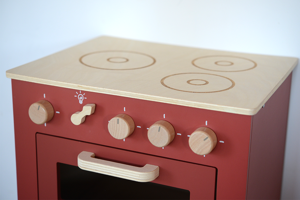 お取り寄せ品※＜2才-5才＞MICKI クラシックレンジ 赤 | TOYS&GIFT MOMO