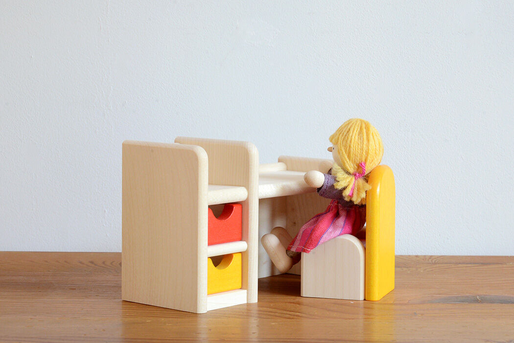 ドールハウス/家具】〈3才-〉勉強机＋子ども用椅子セット | TOYS&GIFT MOMO