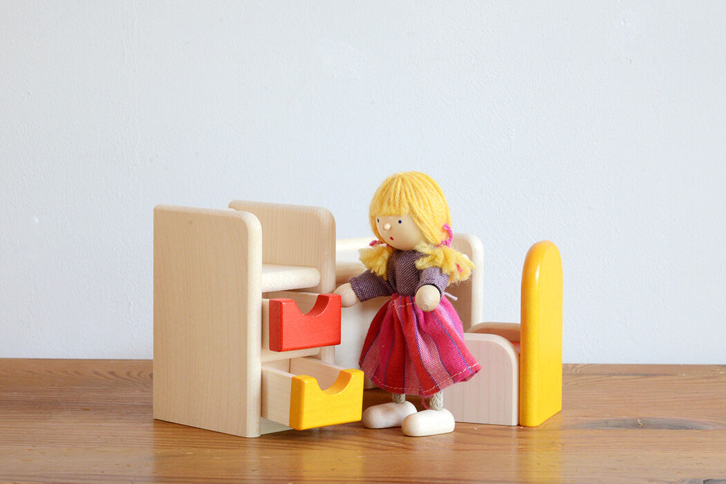 ドールハウス/家具】〈3才-〉勉強机＋子ども用椅子セット | TOYS&GIFT MOMO