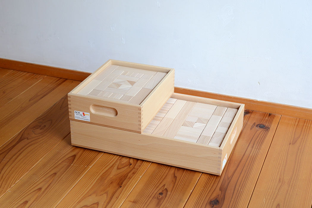 取り寄せ品※〈3才-〉フレーベル積木（大）(208ピース/木箱入り