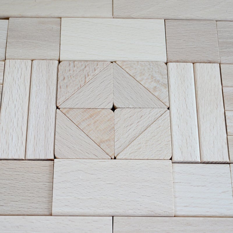 3才-〉フレーベル積木（小）(100ピース/木箱入り) | TOYS&GIFT MOMO