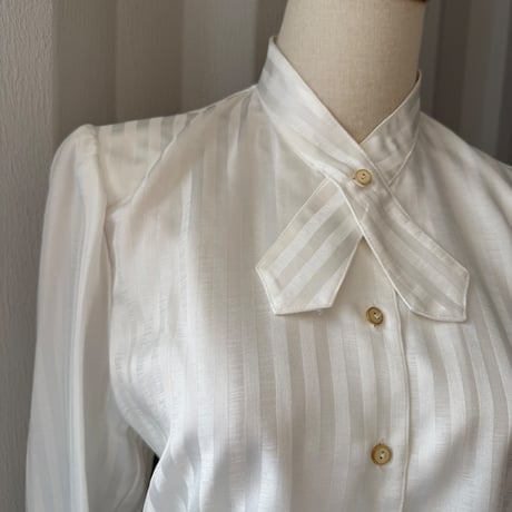 stripe tie blouse