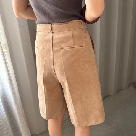 suède half pants