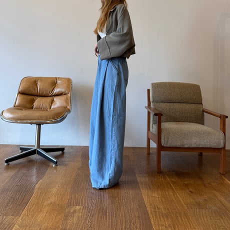 tuck wide denim