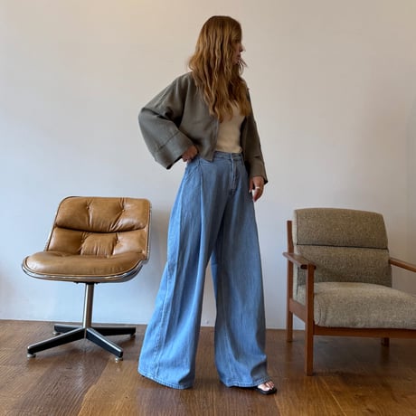 tuck wide denim