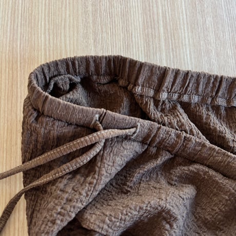 Wrinkles ruff pants