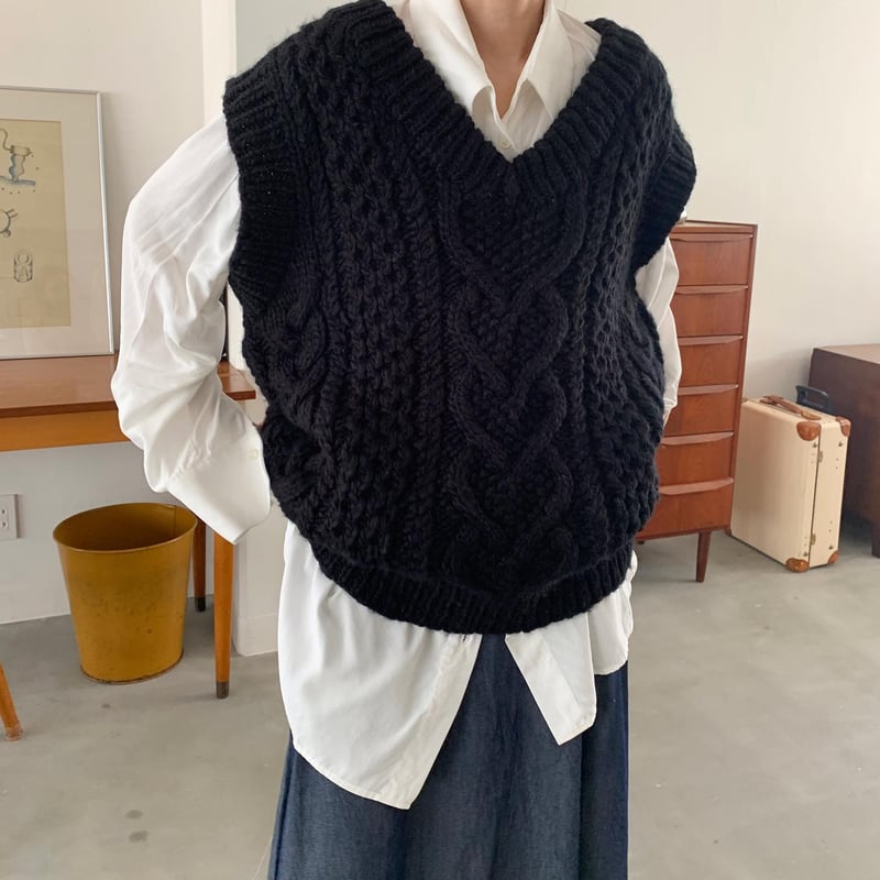 RhodoIirioN 手編み Pompon Vest RhodoIirioN 手編み Pompon Vest （original］handmade knit
