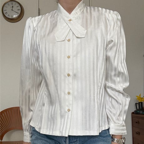 stripe tie blouse