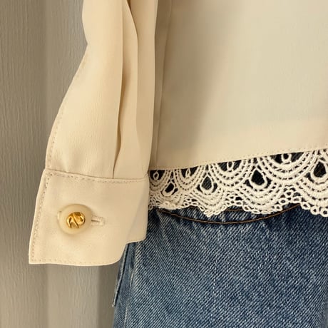 hem lace  blouse
