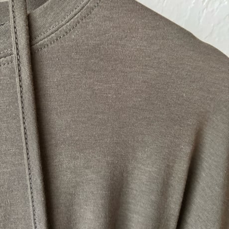 rib folder neck tops