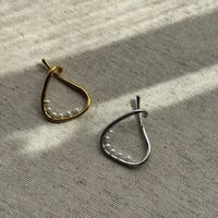 Perl nuance ear cuff（2color）