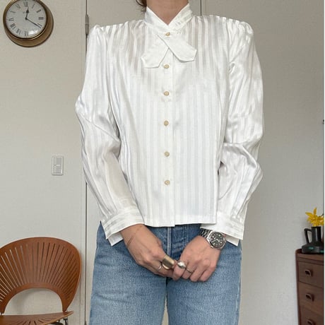 stripe tie blouse