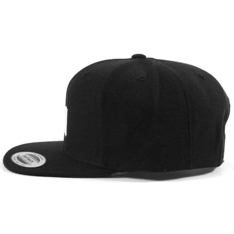 ROYAL MAJESTY - 【OLD ENGLISH CAP - BLACK】