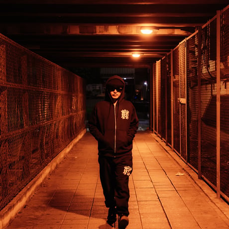 ROYAL MAJESTY -【IMPERIAL ROOTS LOGO HOODIE - BLACK】