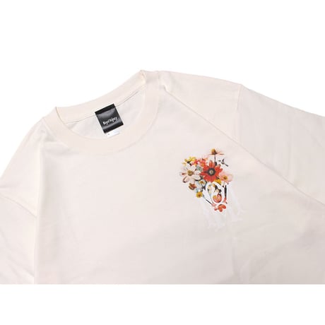 ROYAL MAJESTY -【HEARTFUL FLOWER T-SHIRTS -IVORY】
