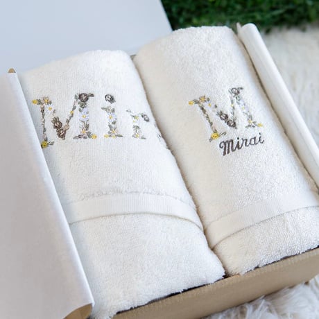 出産祝い 男の子 女の子 刺繍 名入れ ギフトセット オーガニックコットン名前入りバスタオル2枚セット・FLOWERS・ラヴィソン