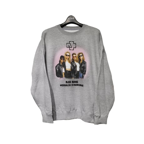 TS girls sweat