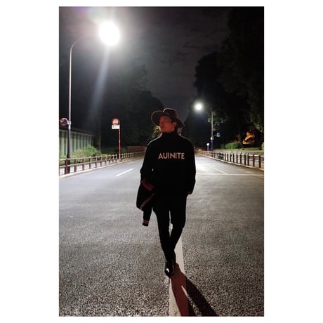AUI NITE logo turtle neck knit