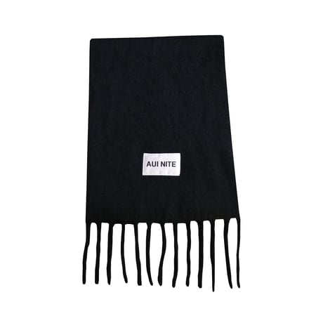 Mom’s big scarf