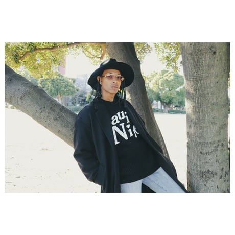 irregular logo knit