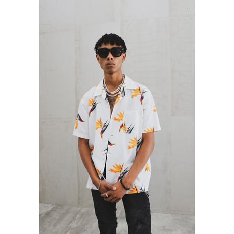 Strelitzia flower pattern S/S shirt