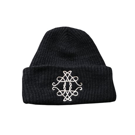 Anagram logo beanie