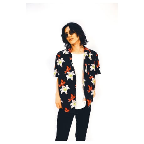 Lily flower pattern S/S shirt