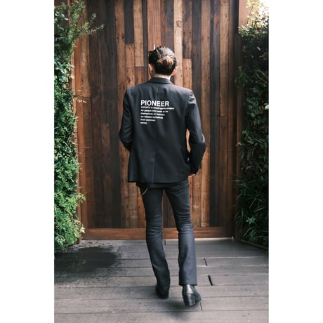Back print smoking jacket