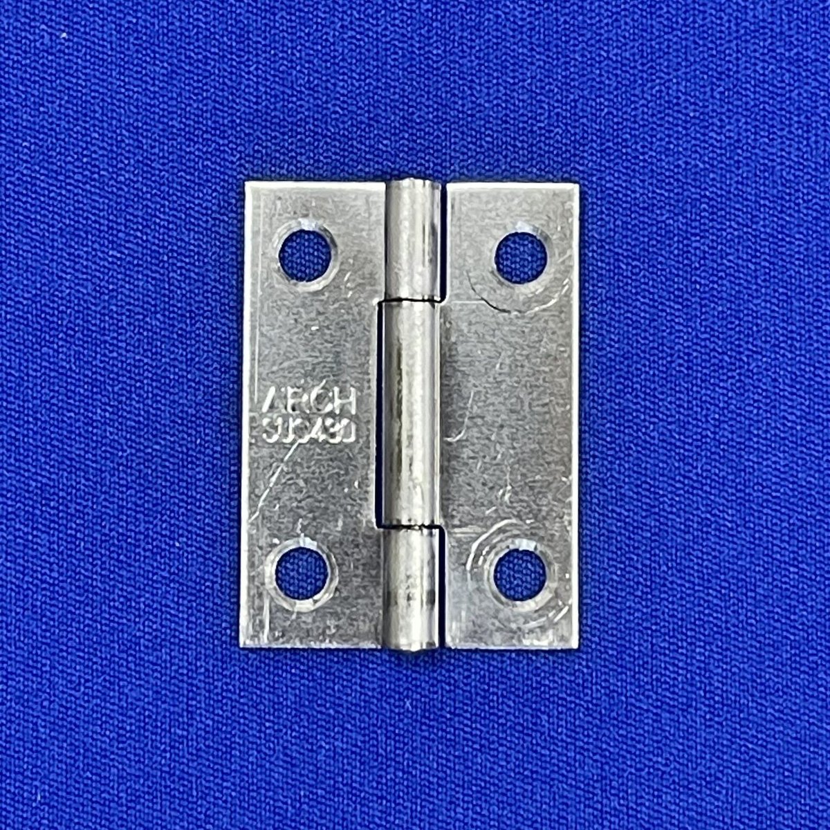 854663：アーチ ステン 蝶番32ミリ（2枚入） | 森の金物屋さん