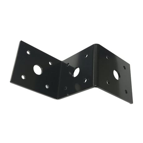 868775：等辺段付金具　黒　50x60
