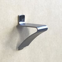 867612：15ミリ棚柱用棚受　ステン　B-863（20個入）